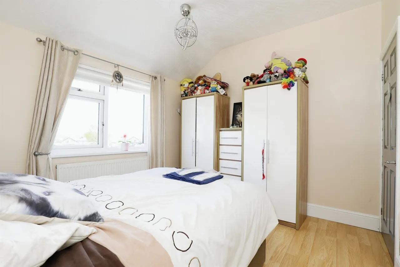 The Crescent, Thurcroft, S66, photo 11