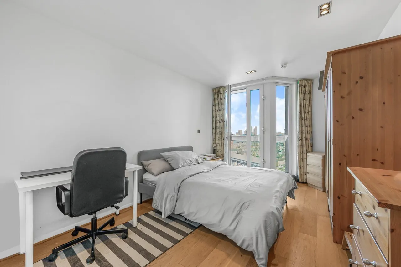 Limeharbour, London, E14, photo 5