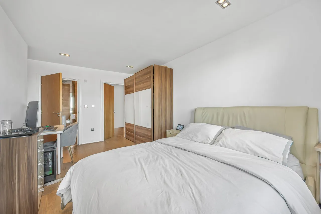 Limeharbour, London, E14, photo 9