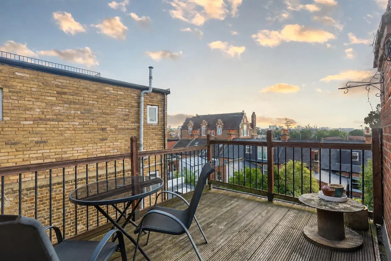 2 bed flat to rent — Mill Lane West Hampstead, London NW6 1NJ