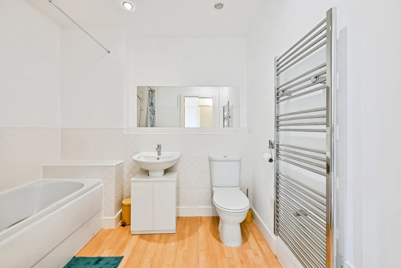 Castle Quay Close, Nottingham, NG7, photo 18