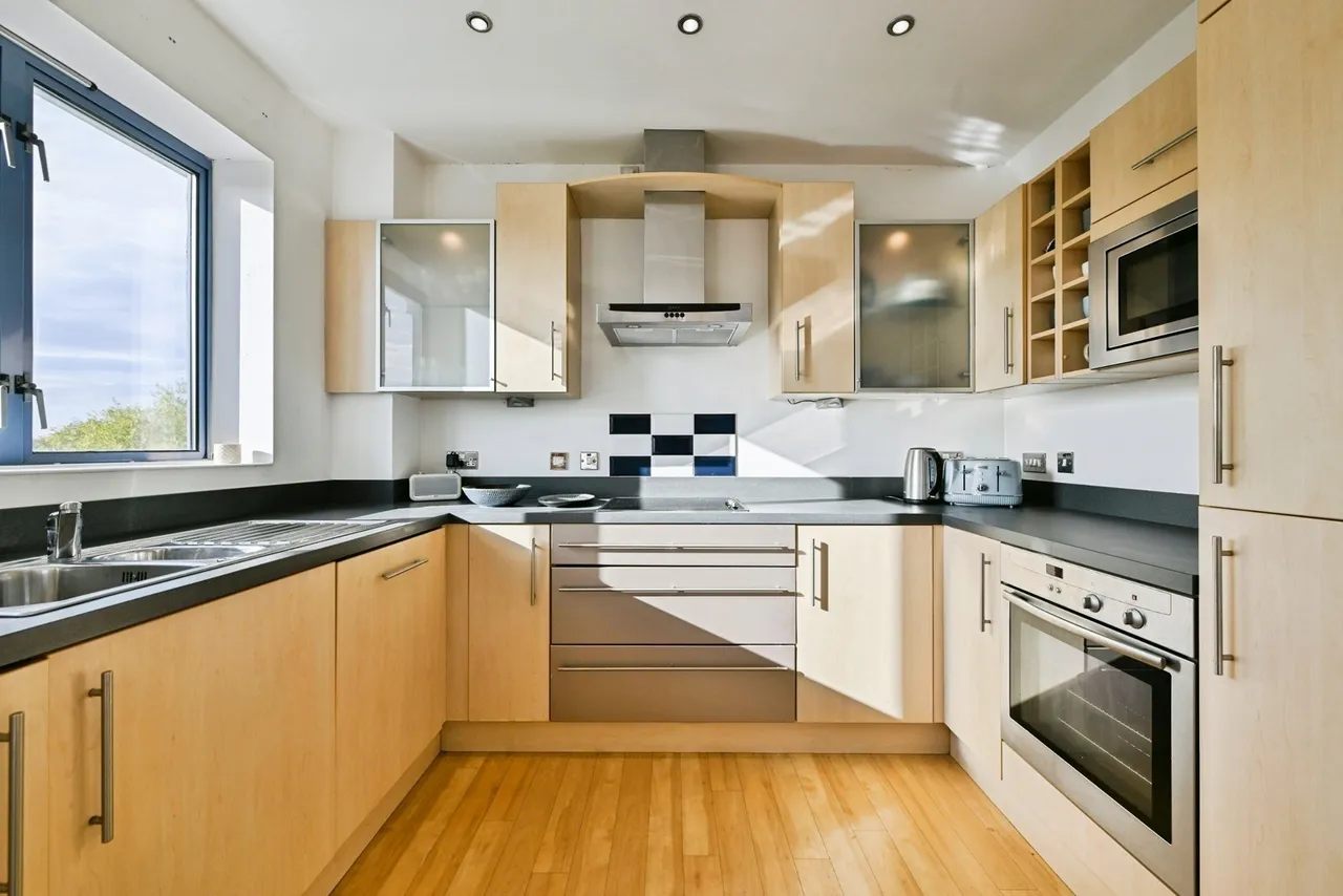 Castle Quay Close, Nottingham, NG7, photo 3