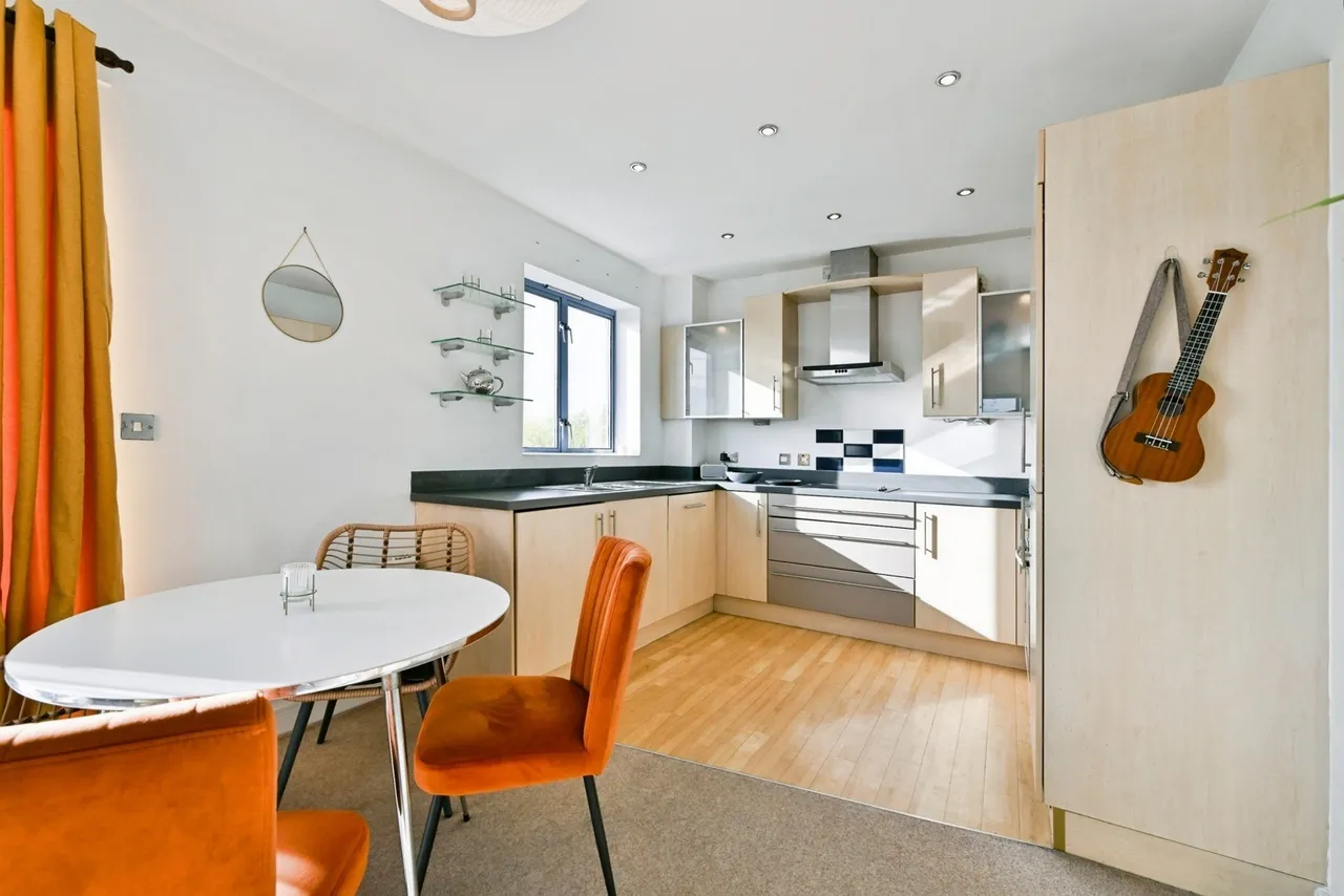 Castle Quay Close, Nottingham, NG7, photo 8