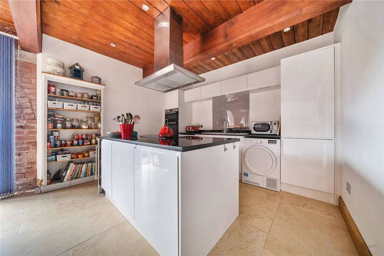 Forden, Welshpool, Powys, SY21 8NW, photo 3