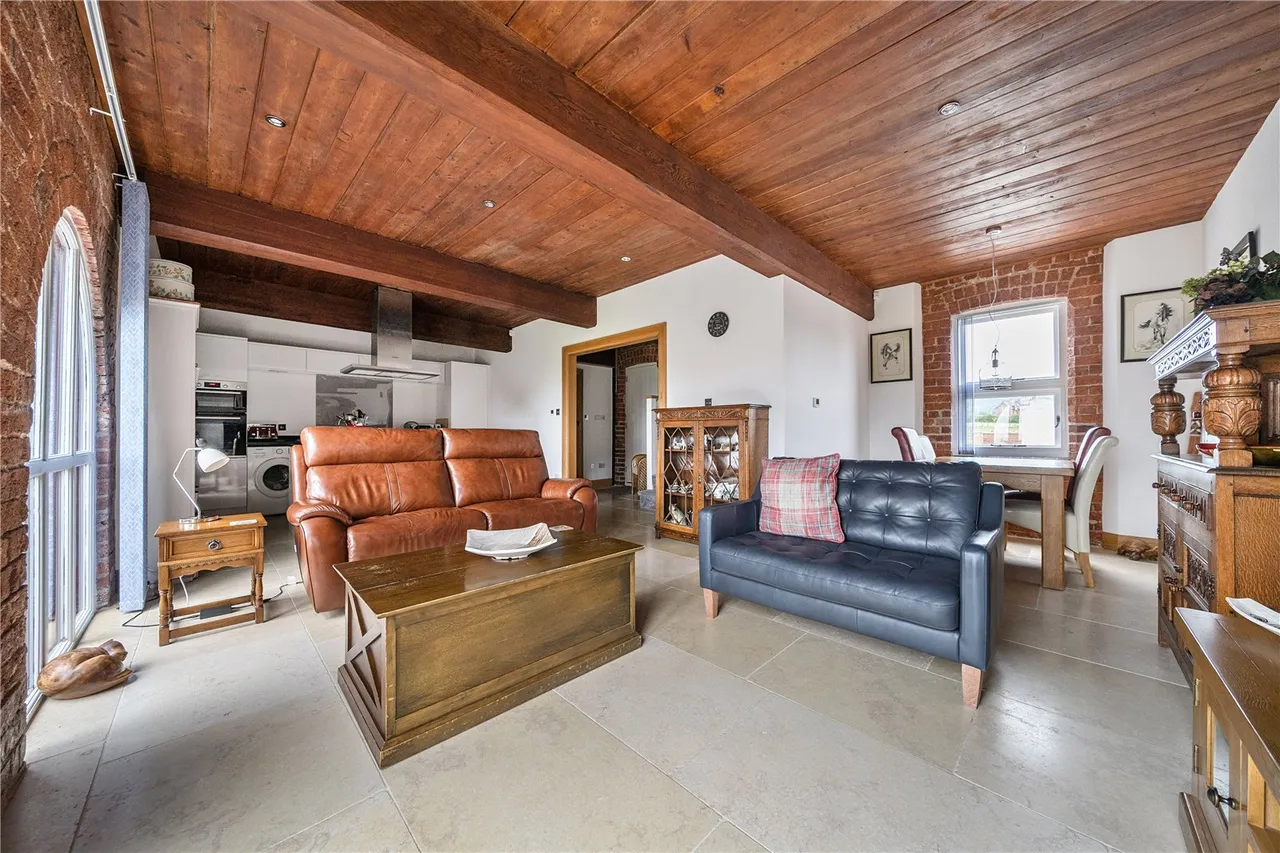 Forden, Welshpool, Powys, SY21 8NW, photo 6