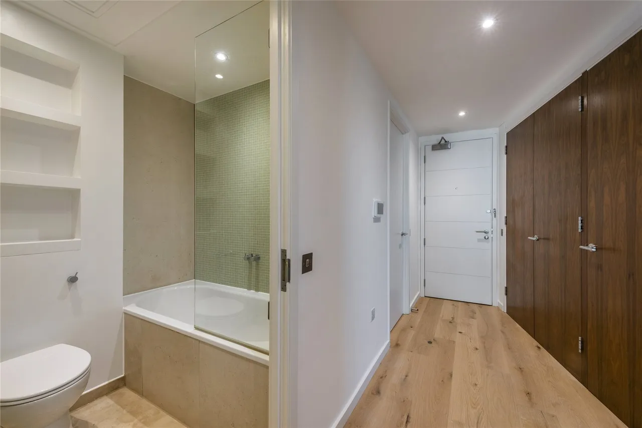 Fairmont Avenue, London, E14, photo 8