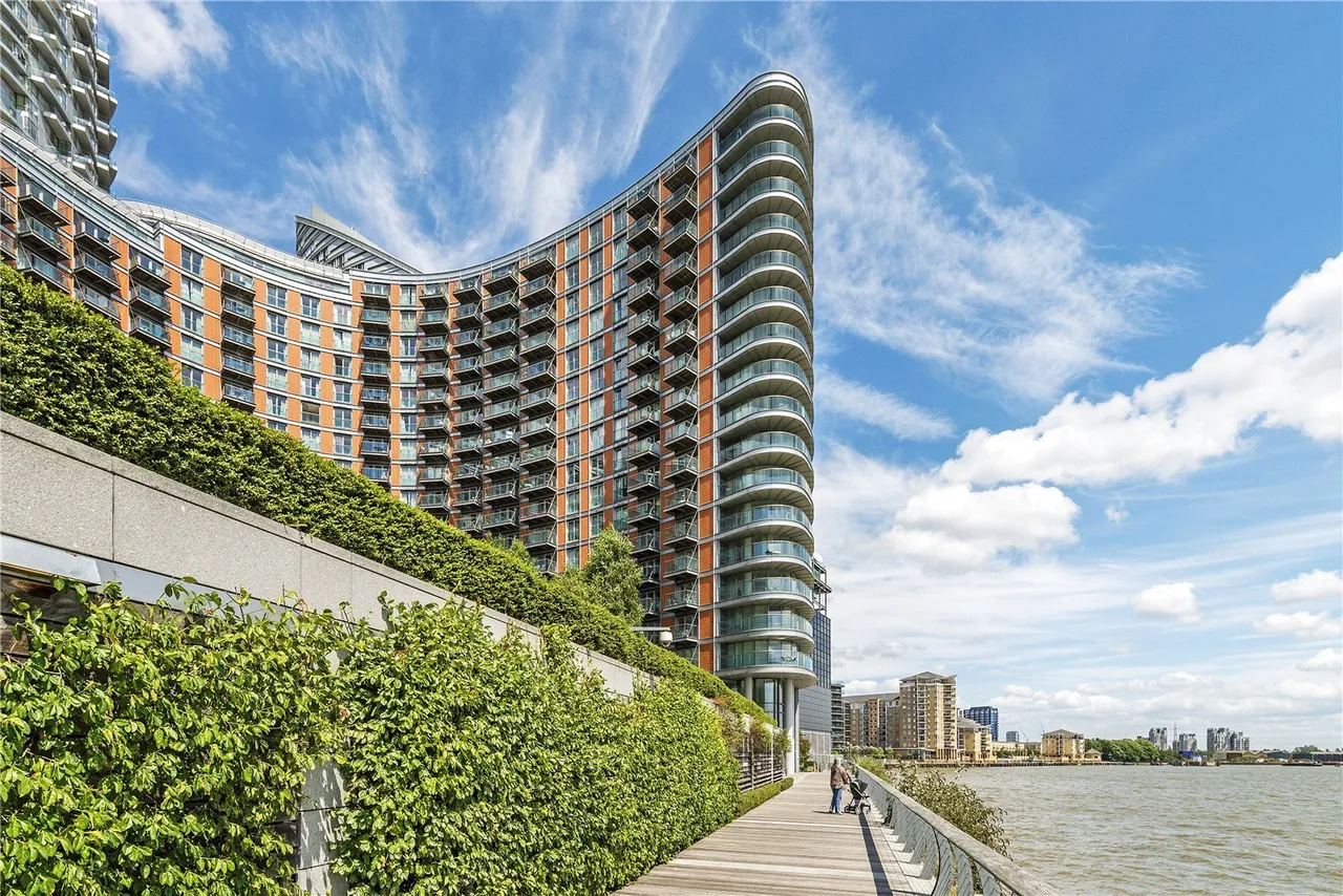 Fairmont Avenue, London, E14, photo 14