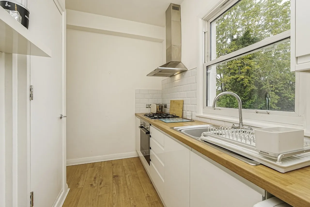 Parkview Road, London, SE9, photo 9