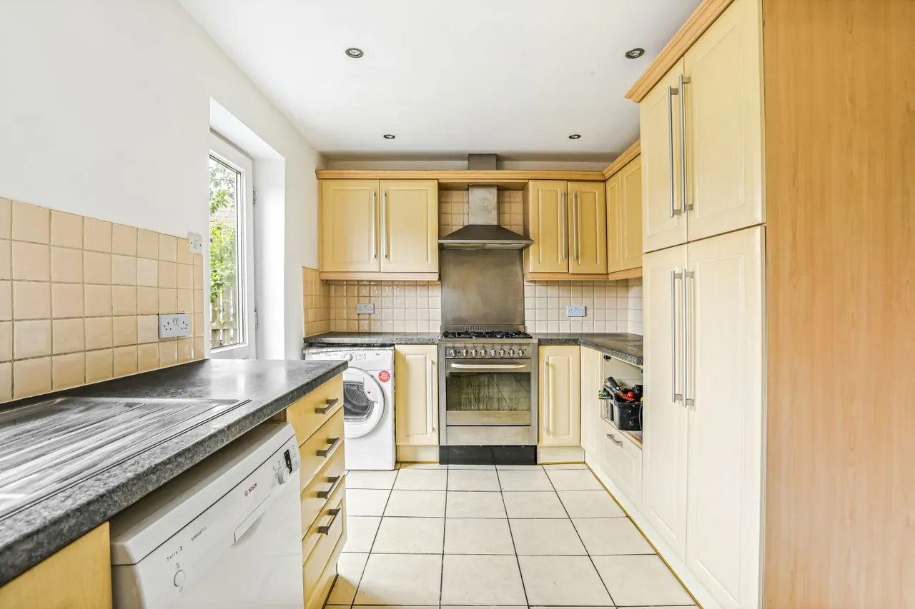 Humberstone Lane, Leicester, LE4, photo 6