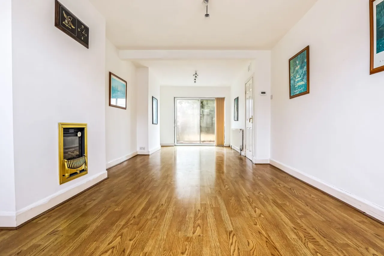 Humberstone Lane, Leicester, LE4, photo 3
