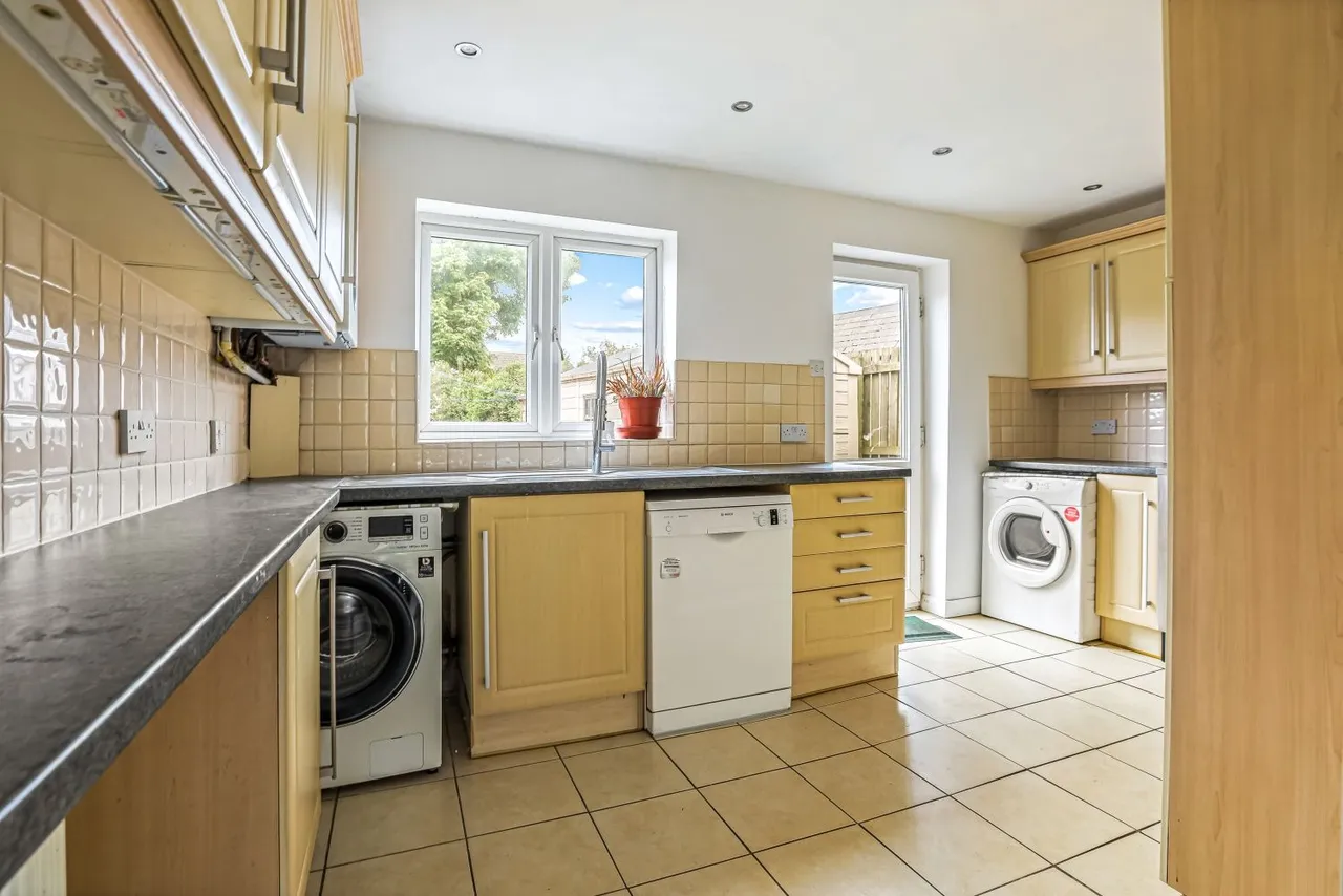 Humberstone Lane, Leicester, LE4, photo 5