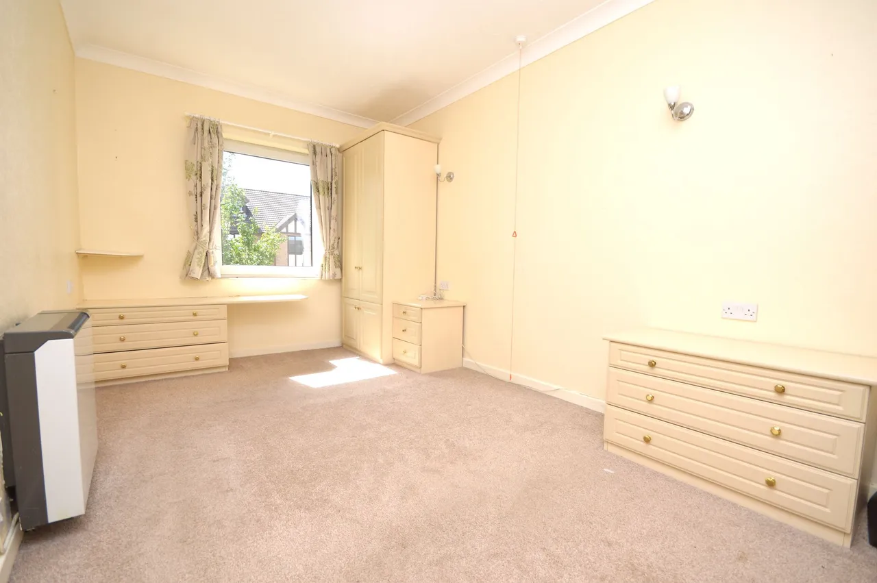 Tatton Court, Stockport, photo 9