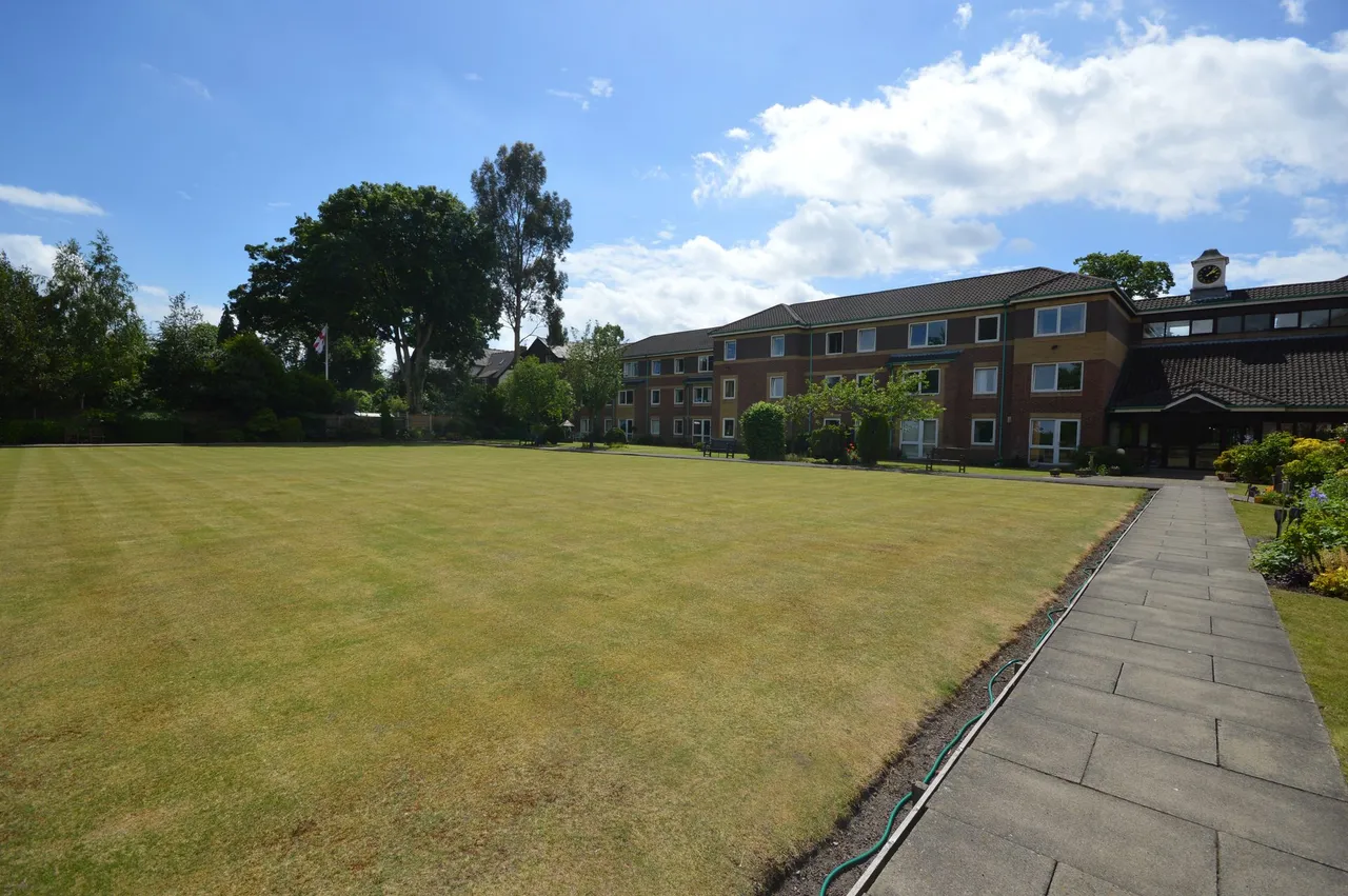 Tatton Court, Stockport, photo 12