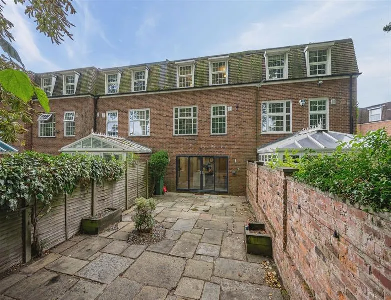 Curzon Mews, Wilmslow, photo 18