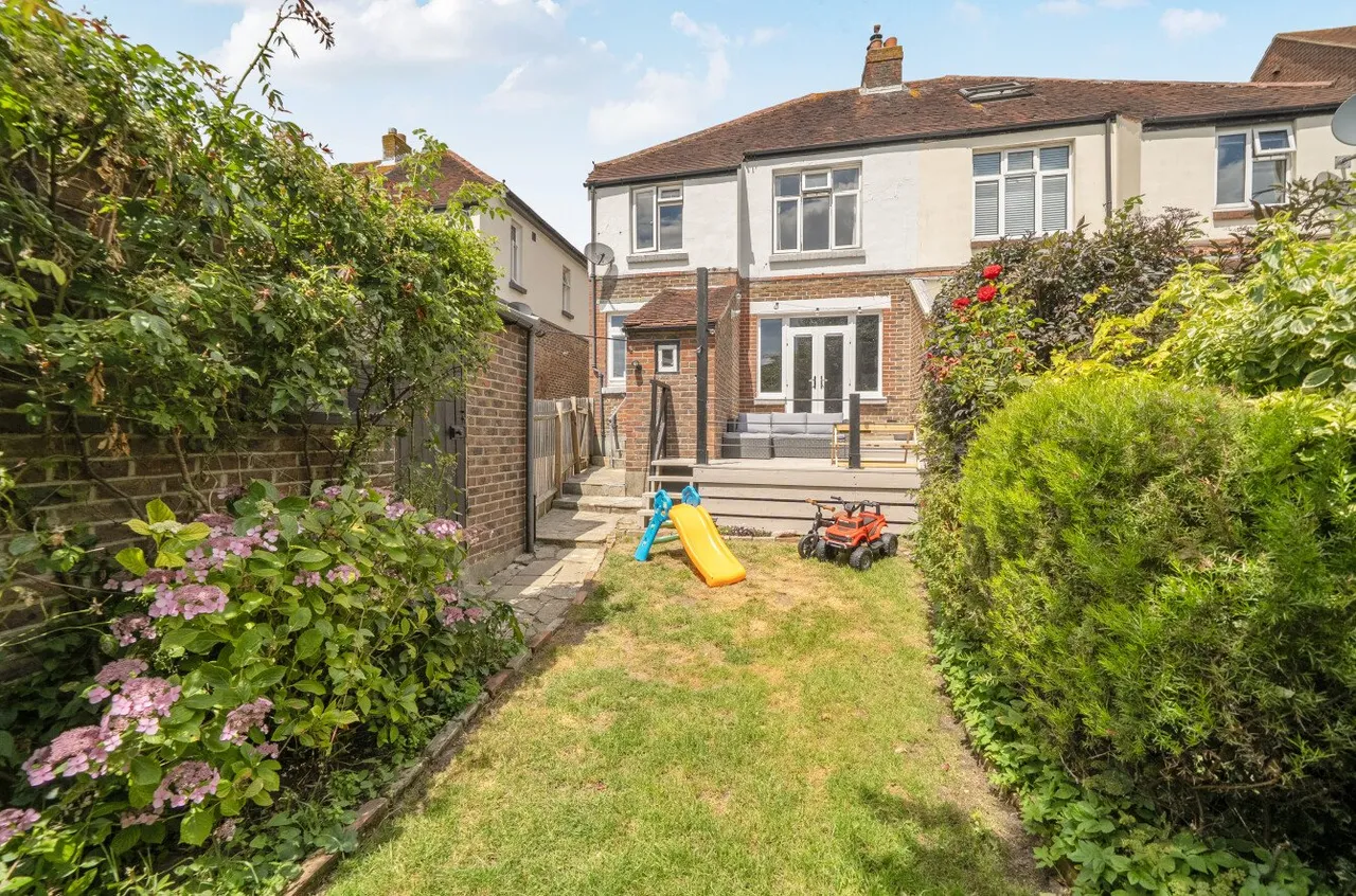 Colville Road, Drayton, PO6, photo 14