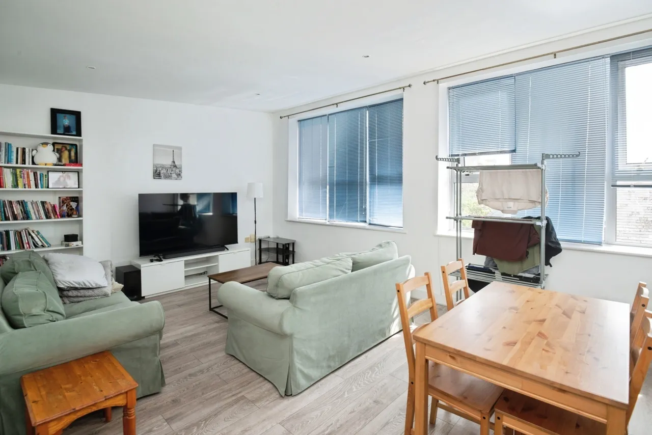 St Stephens Mansions, Mount Stuart Square, Cardiff, Caerdydd, CF10, photo 3