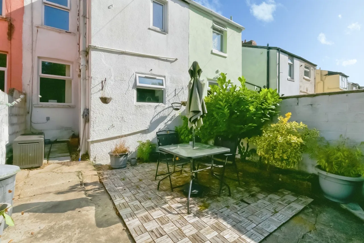 Salisbury Road, Barry, CF62, photo 9