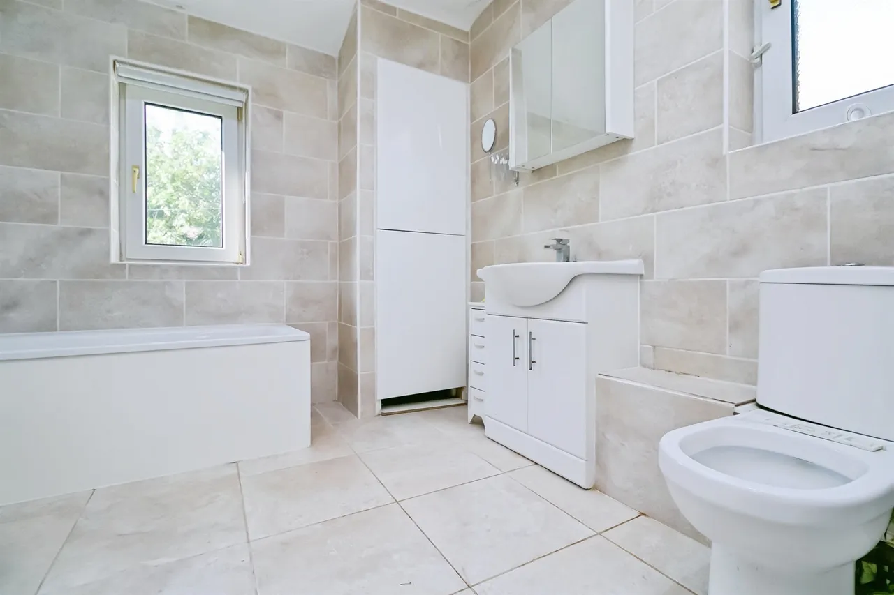 Salisbury Road, Barry, CF62, photo 15