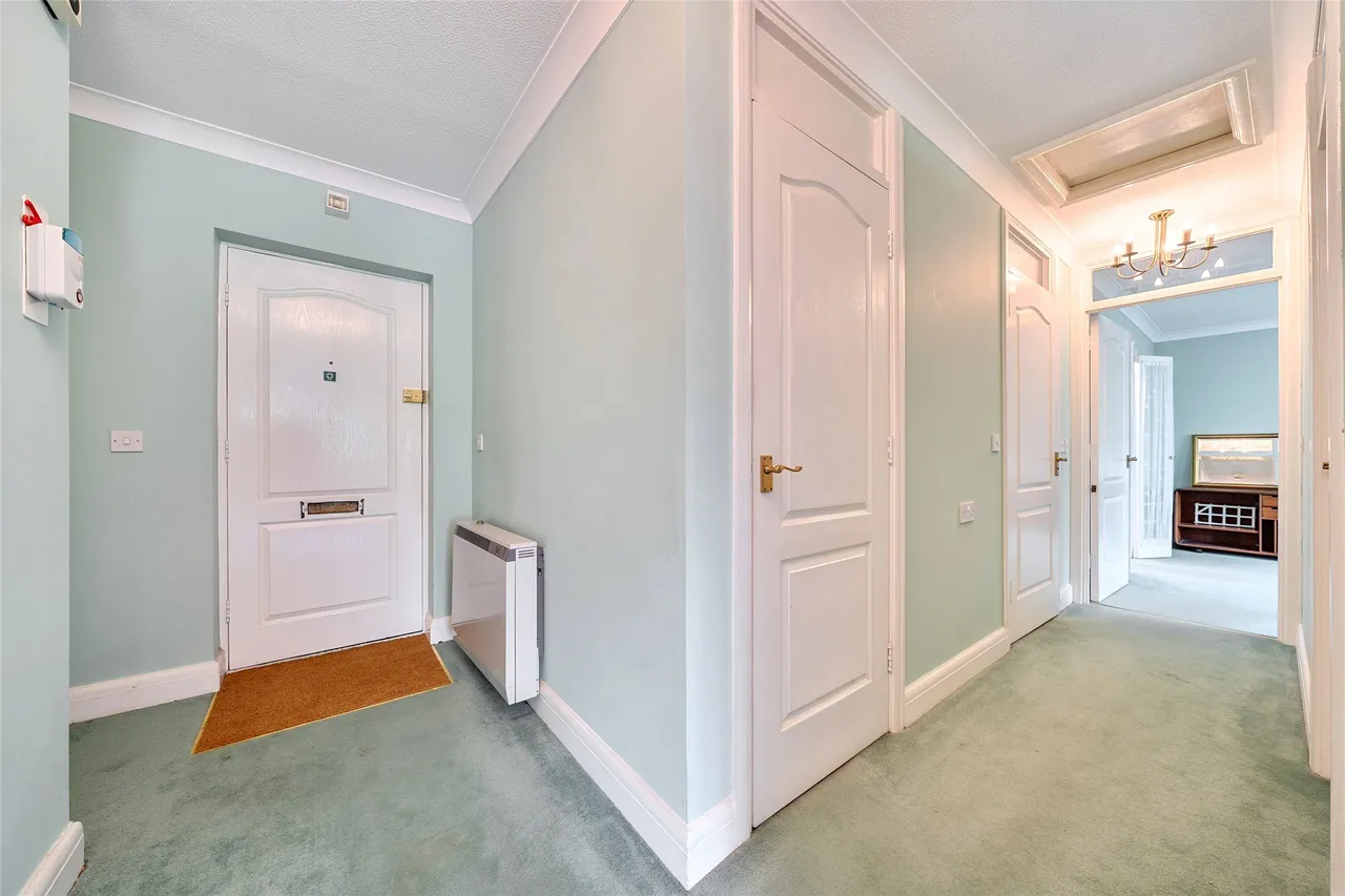 Wraymead Place, Surrey, Wray Park Road, RH2 0EF, photo 9