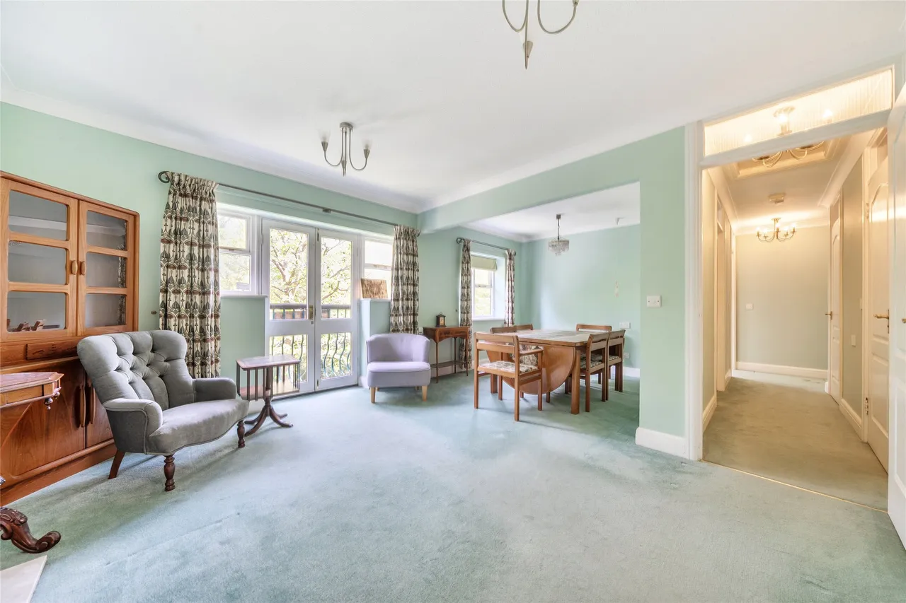 Wraymead Place, Surrey, Wray Park Road, RH2 0EF, photo 3