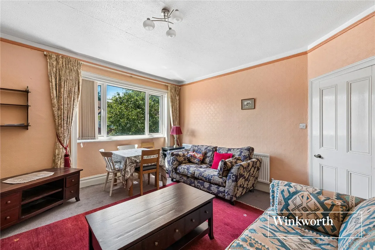 Chislehurst Avenue, North Finchley, London, N12, photo 12