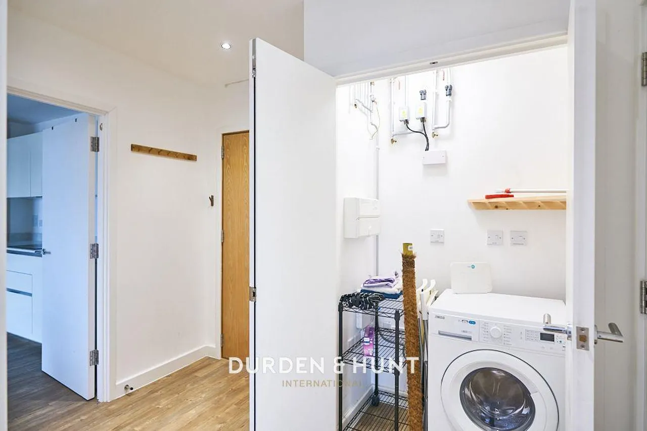 Gubbins Lane, Harold Wood, RM3, photo 11