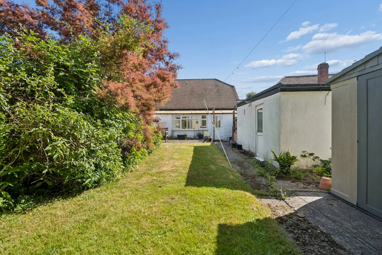Bushey Mill Lane, Bushey, WD23, photo 4
