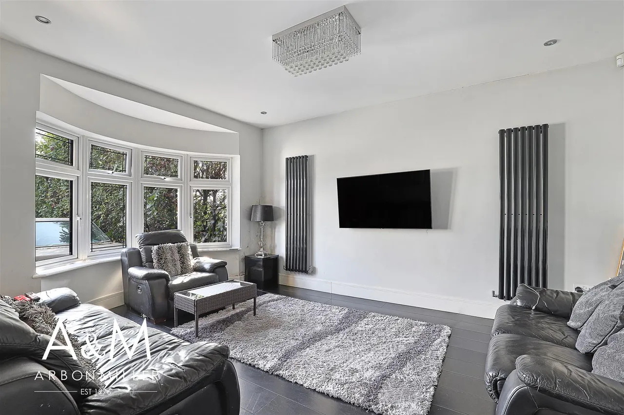 Forest Road, 1 Forest Road Essex Barkingside, ILFORD, Essex, IG63HA, photo 3