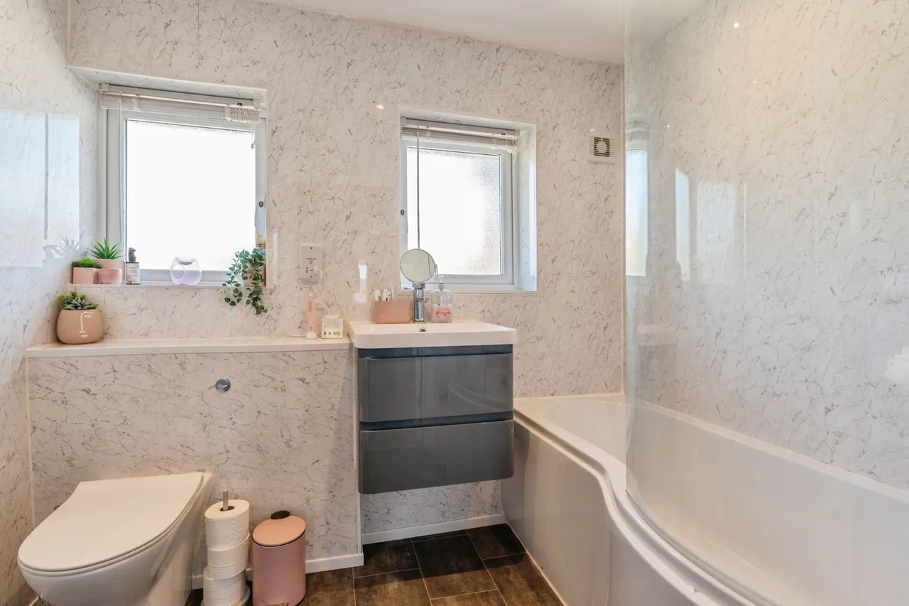 The Upway, Basildon, Essex, SS14, photo 7