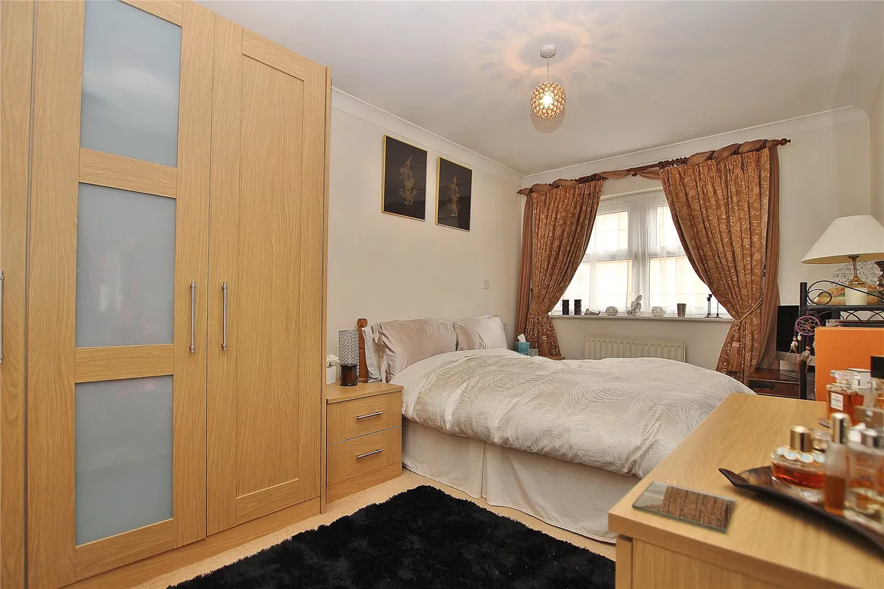 Brushfield Way, Knaphill, GU21, photo 9