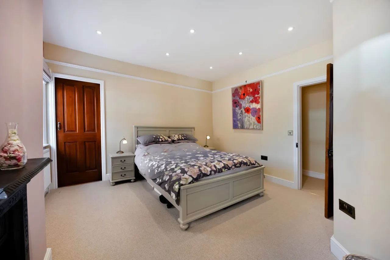 Characterful Family Home in the Centr, photo 18