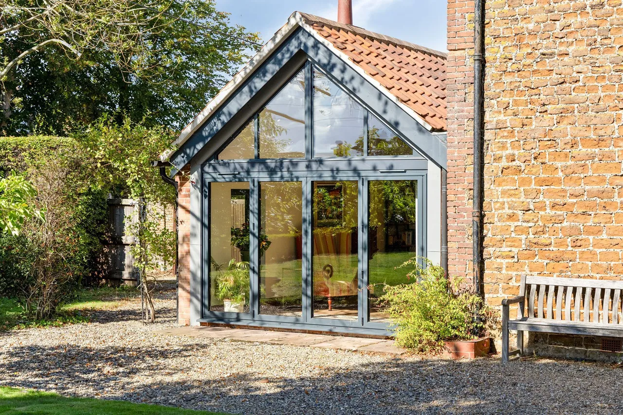 Characterful Family Home in the Centr, photo 24