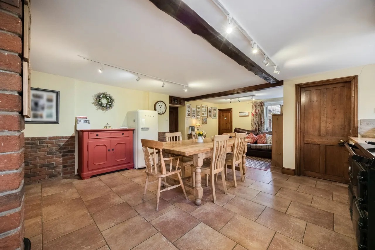Characterful Family Home in the Centr, photo 8