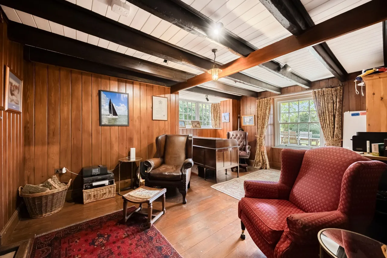 Characterful Family Home in the Centr, photo 10