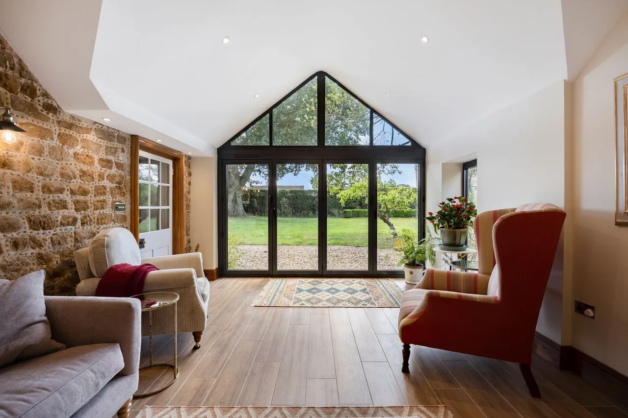 Characterful Family Home in the Centr, photo 2