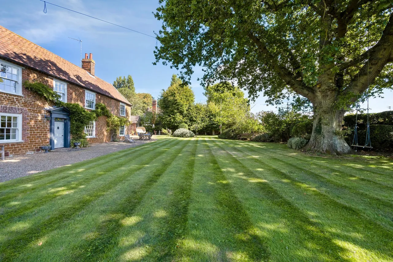 Characterful Family Home in the Centr, photo 25