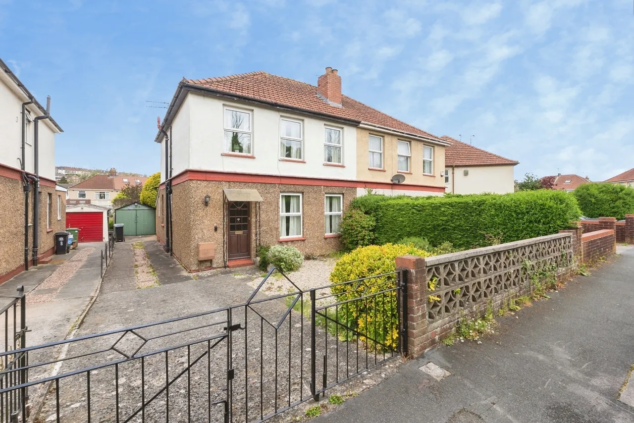 3 bed house for sale — Thiery Road, Brislington, Bristol, BS4