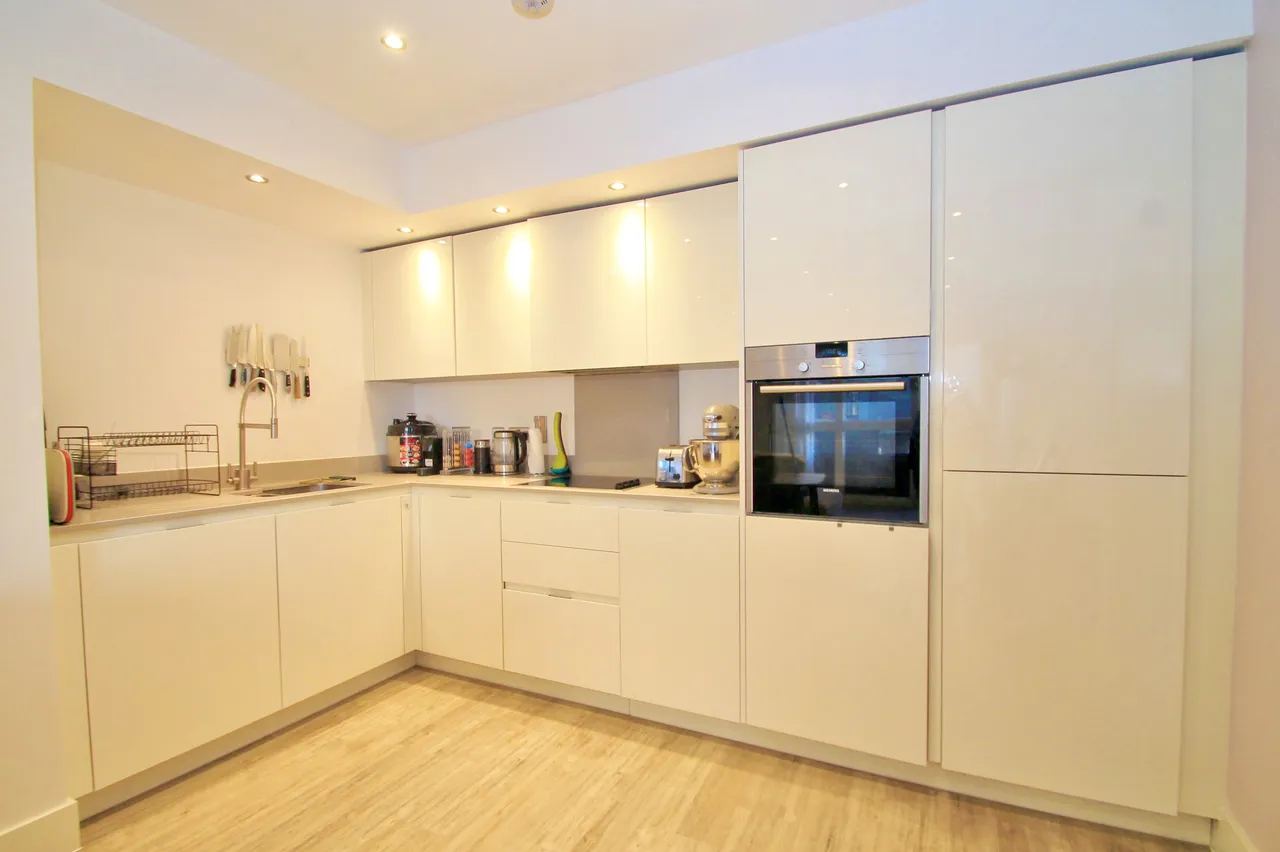 Lyon Road, Harrow, HA1, photo 4