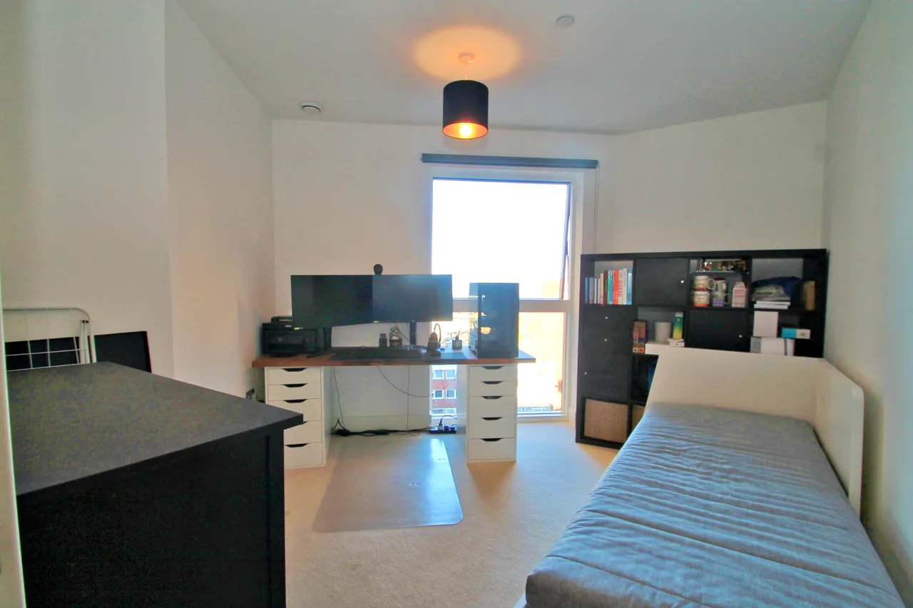 Lyon Road, Harrow, HA1, photo 9