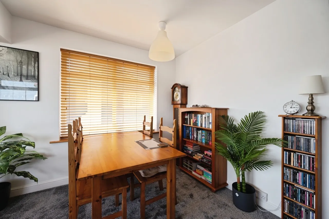 Southwood Road, Hayling Island, PO11, photo 2