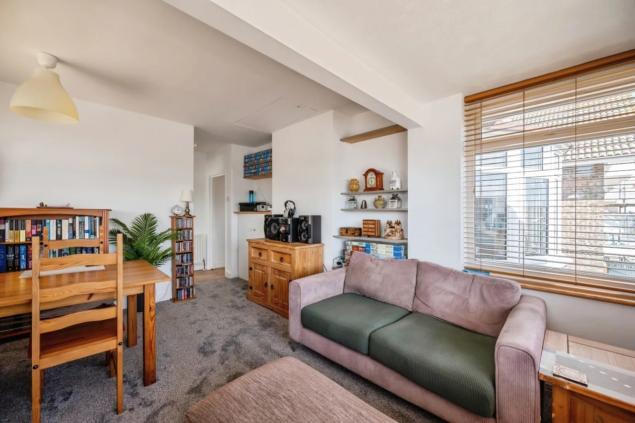 Southwood Road, Hayling Island, PO11, photo 4