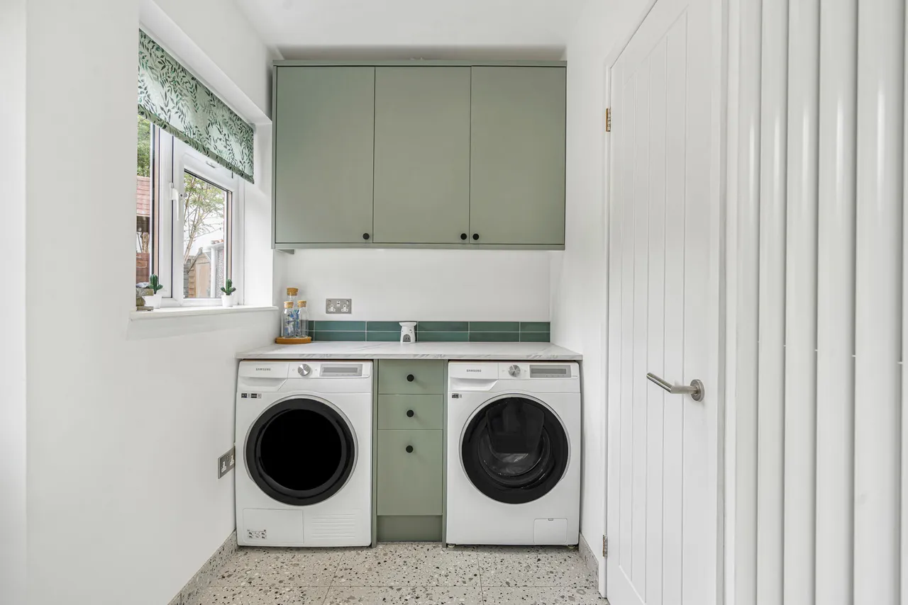 Wolsey Road, Sunbury-on-Thames, TW16, photo 14