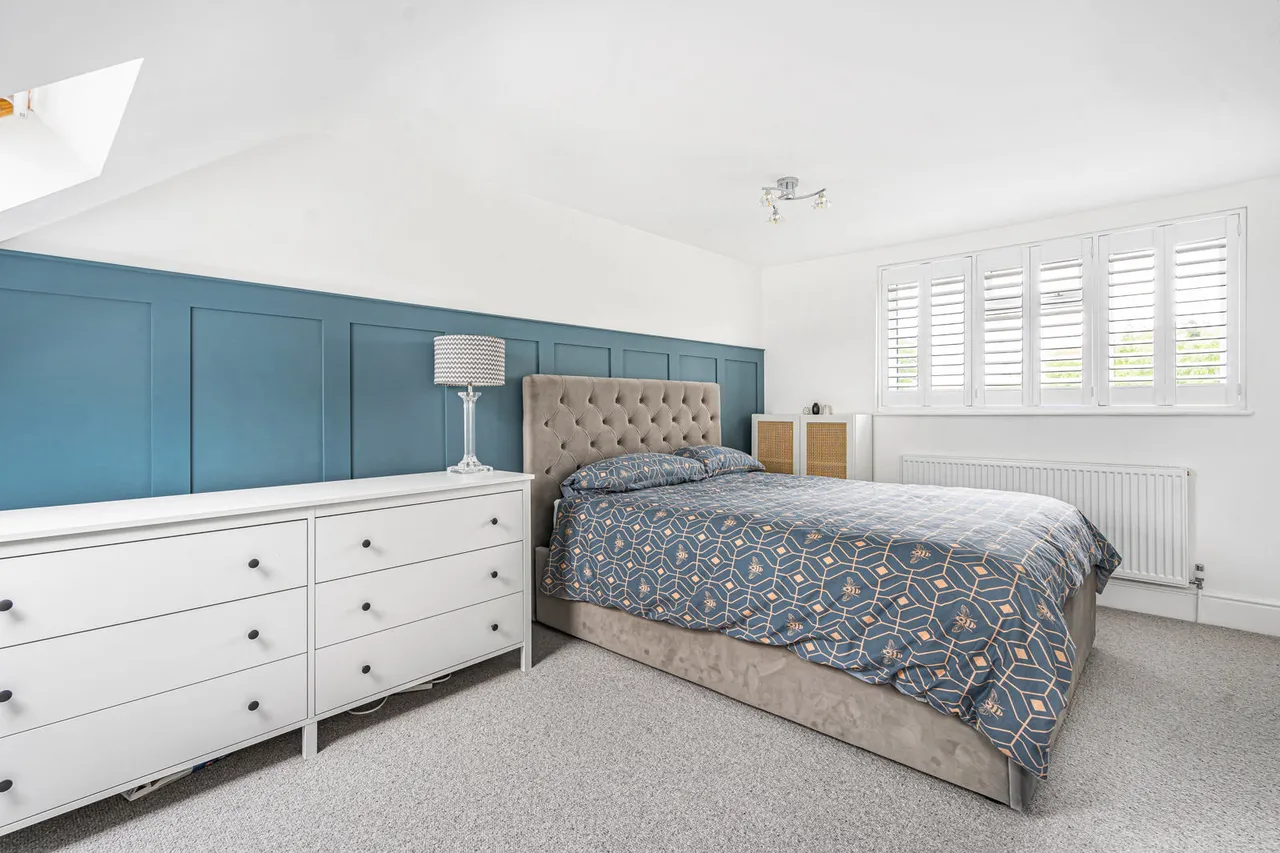 Wolsey Road, Sunbury-on-Thames, TW16, photo 4