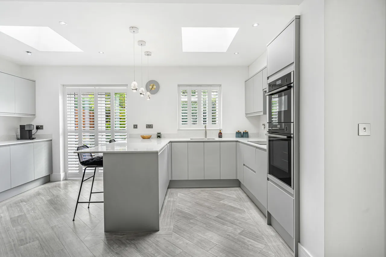 Wolsey Road, Sunbury-on-Thames, TW16, photo 9