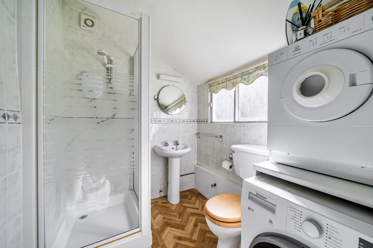 Trout Lane, Horsham, RH13, photo 9