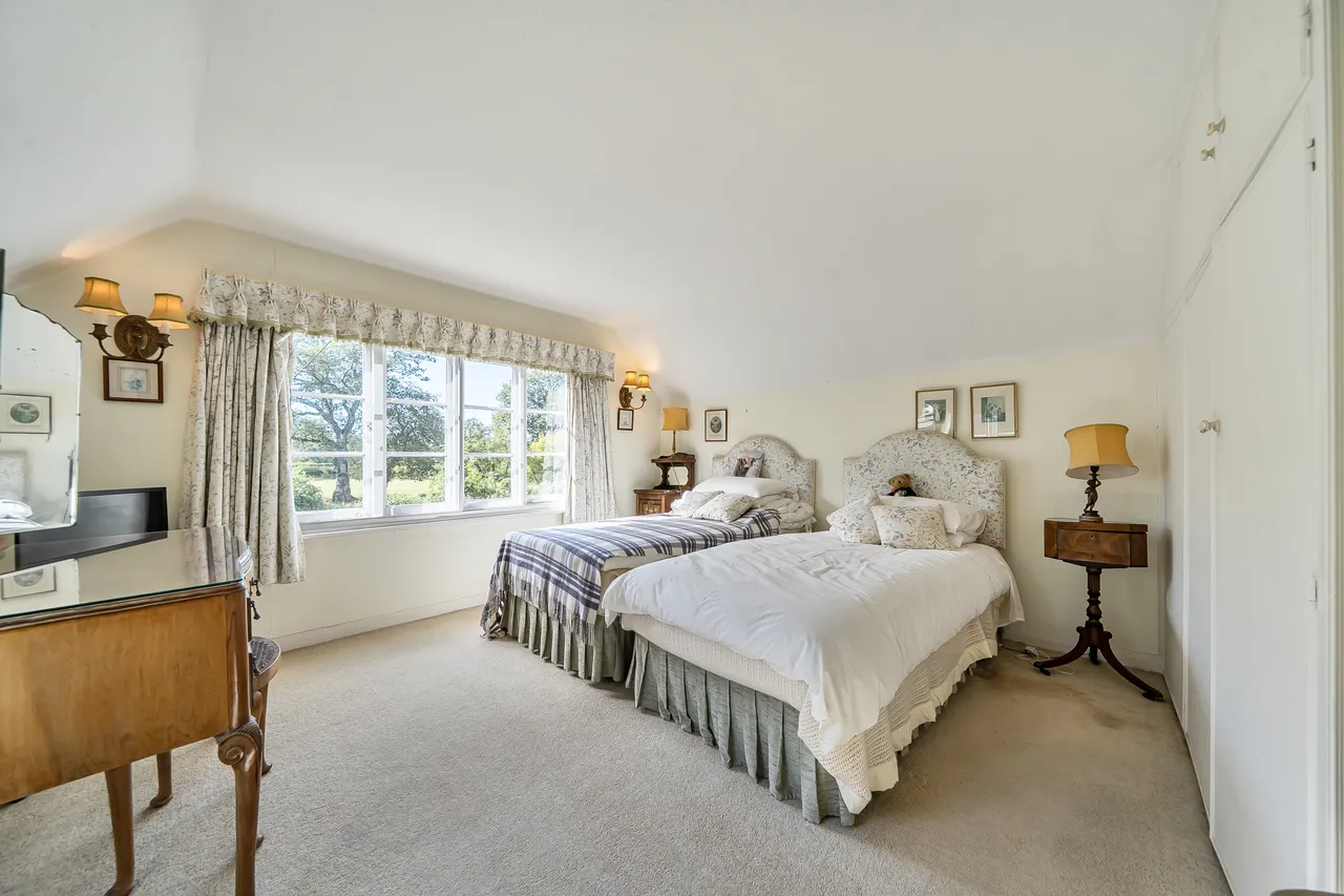 Trout Lane, Horsham, RH13, photo 8