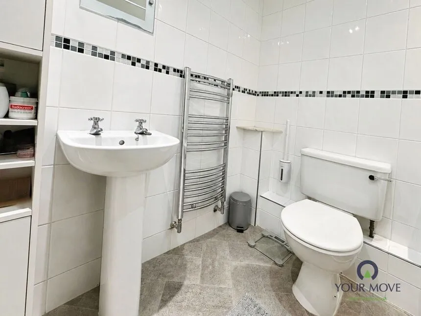 Wisteria Drive, Lower Darwen, Lancashire, BB3, photo 10