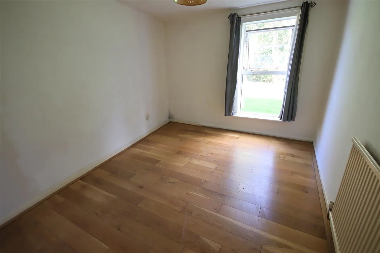 Field View, Chippenham, photo 6