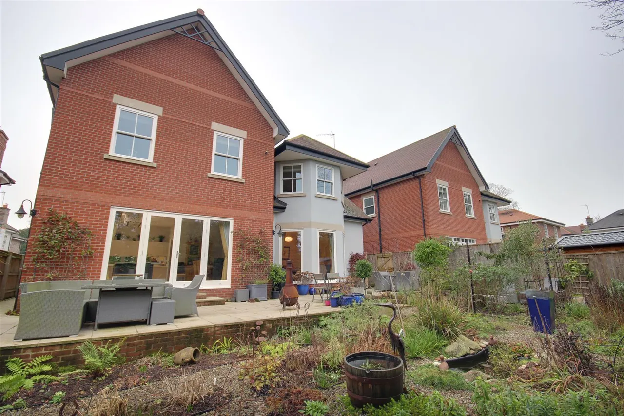 Gallows Lane, Beverley, photo 30