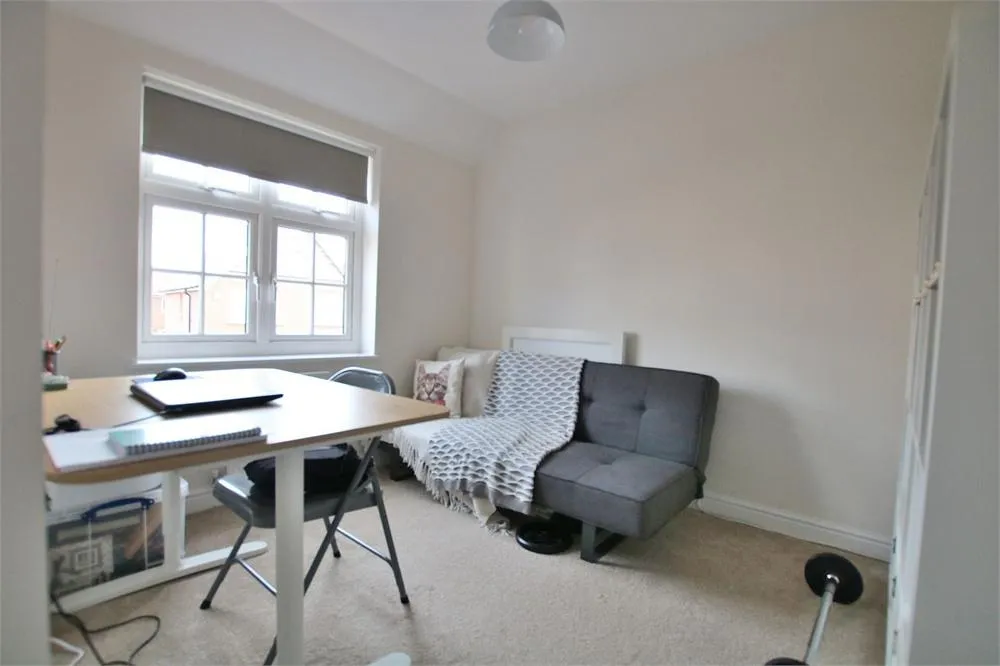 Earls Barton, Northamptopn, NN6 0RJ, photo 9